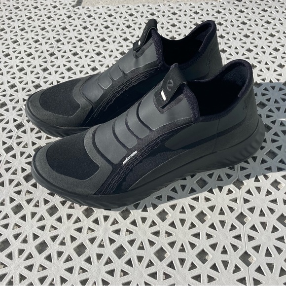 ECCO ATH-1FW WOMEN'S SLIP-ON SNEAKER - Picture 9 of 12